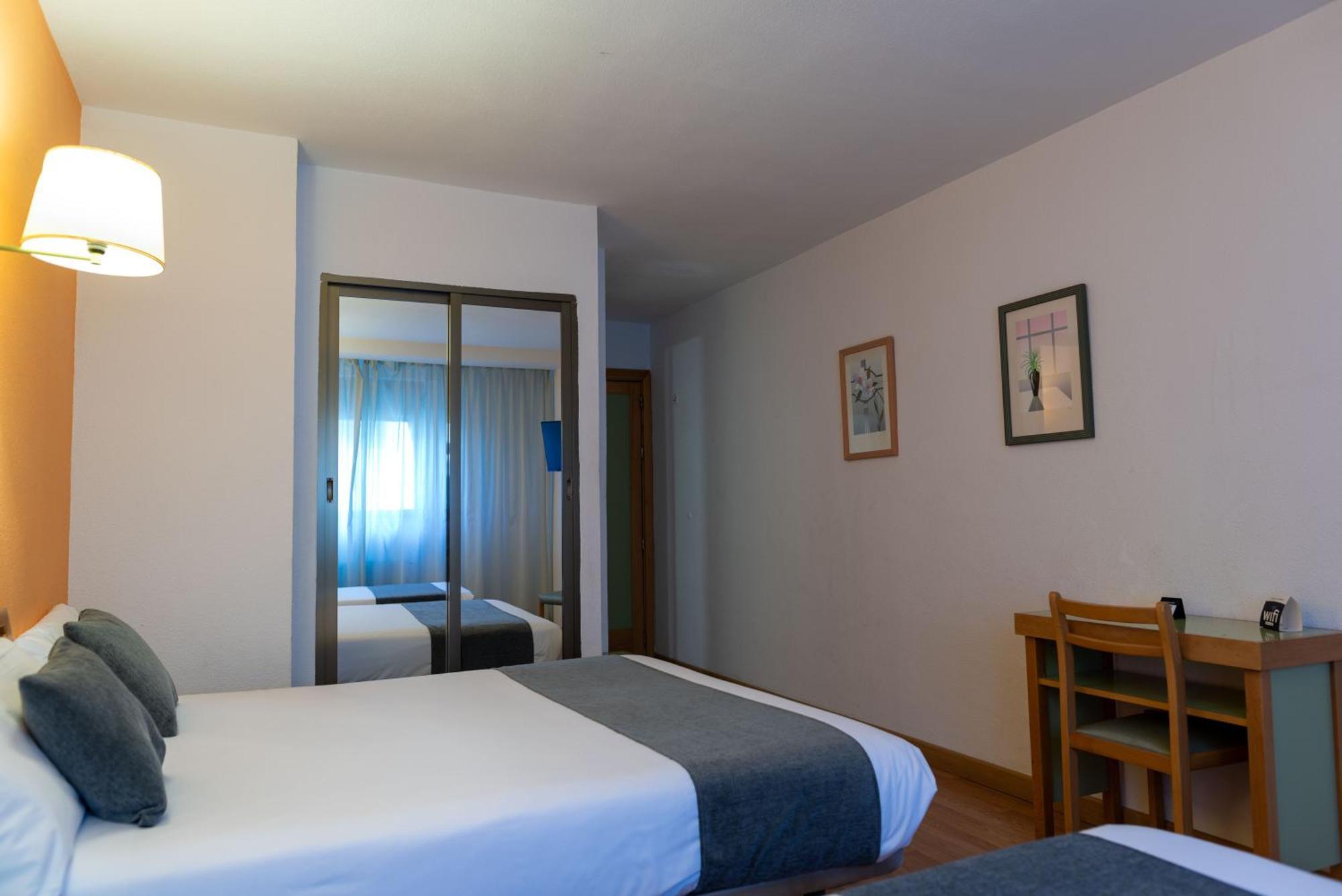 Hotel Alda Guijuelo Exteriör bild