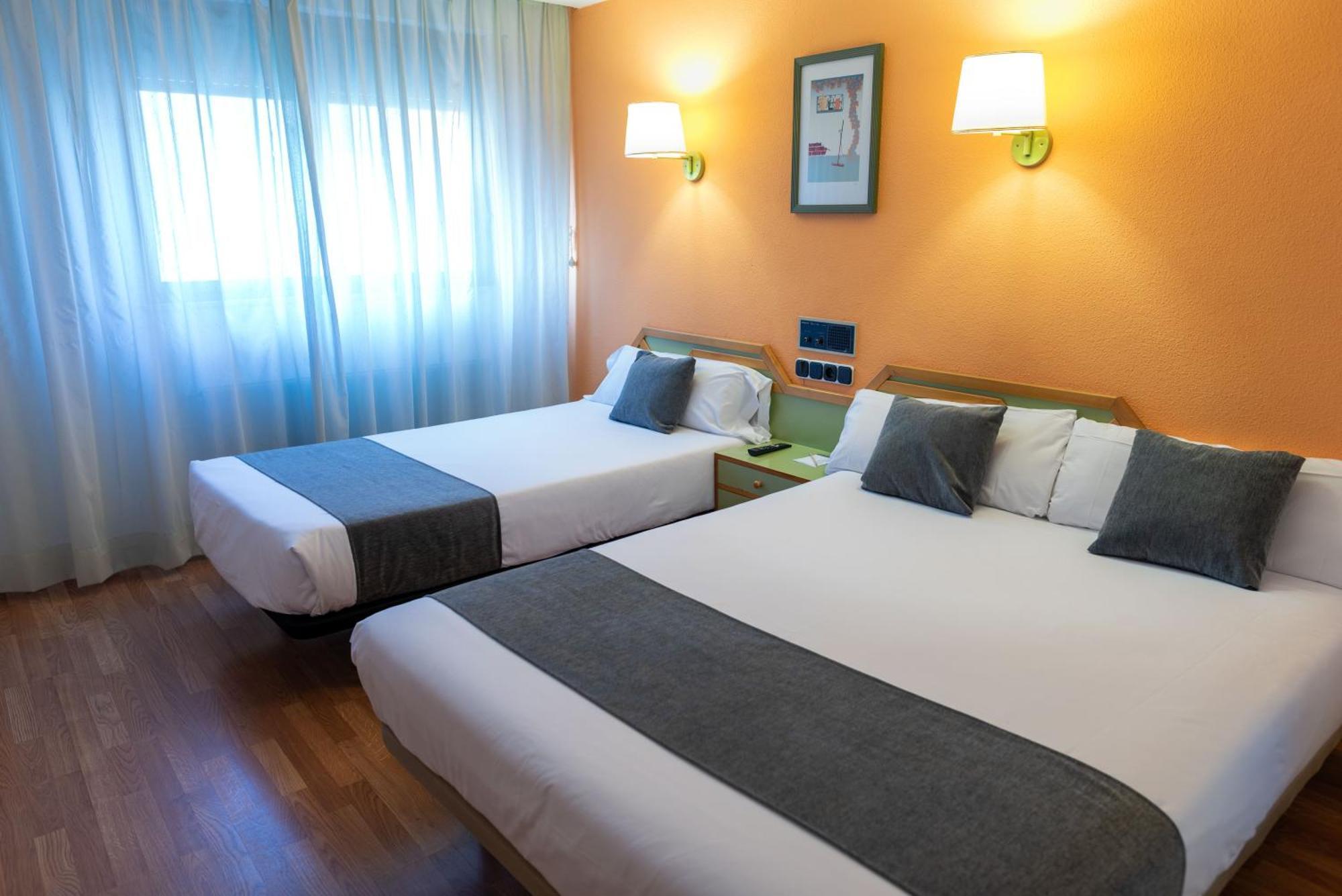 Hotel Alda Guijuelo Exteriör bild