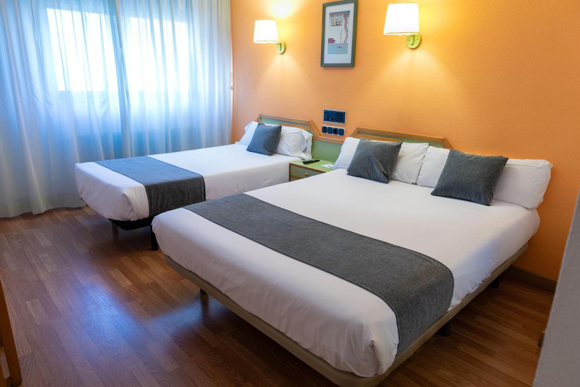 Hotel Alda Guijuelo Exteriör bild