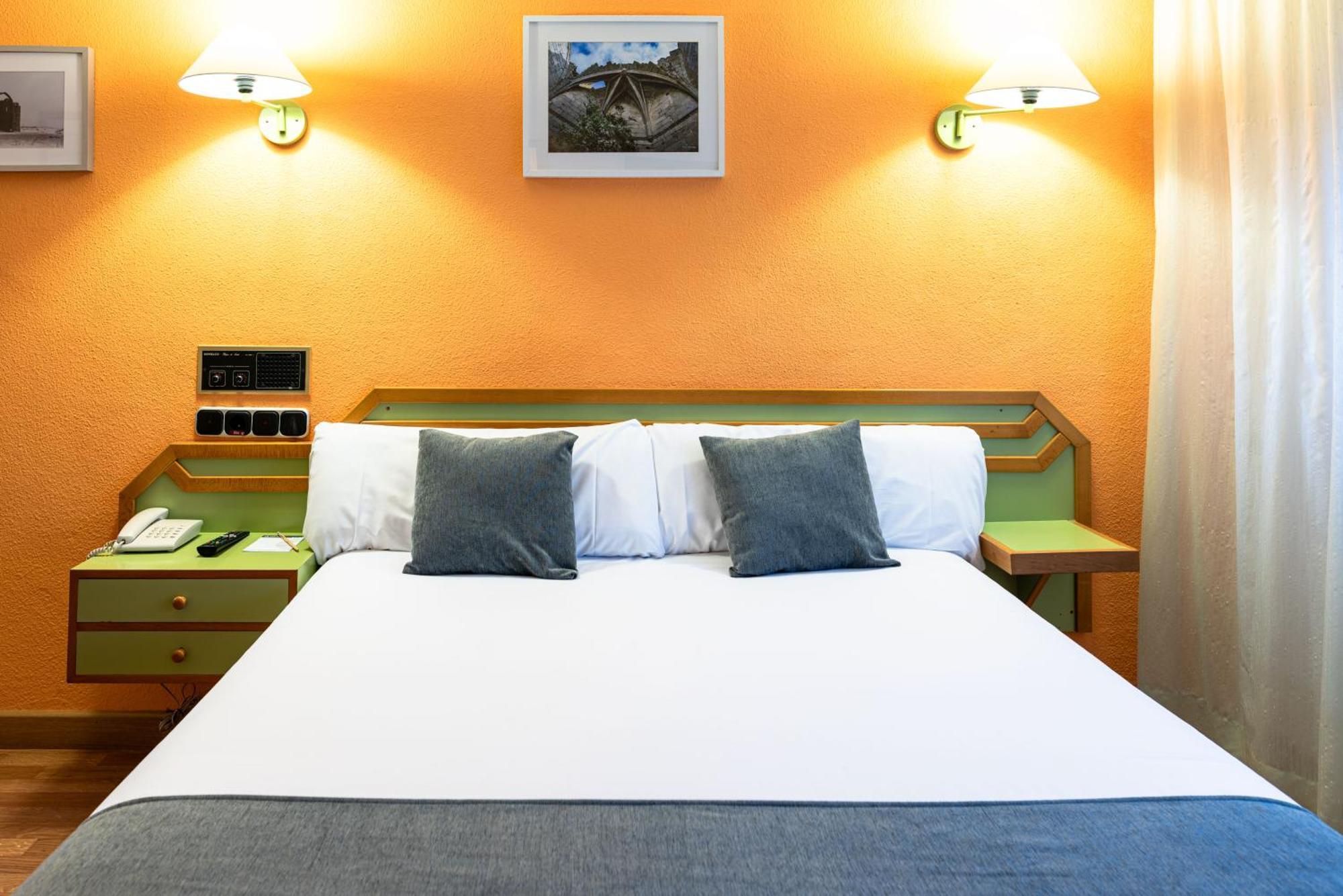 Hotel Alda Guijuelo Exteriör bild
