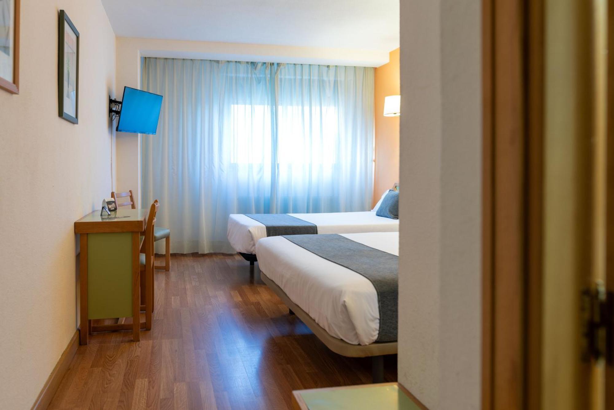 Hotel Alda Guijuelo Exteriör bild
