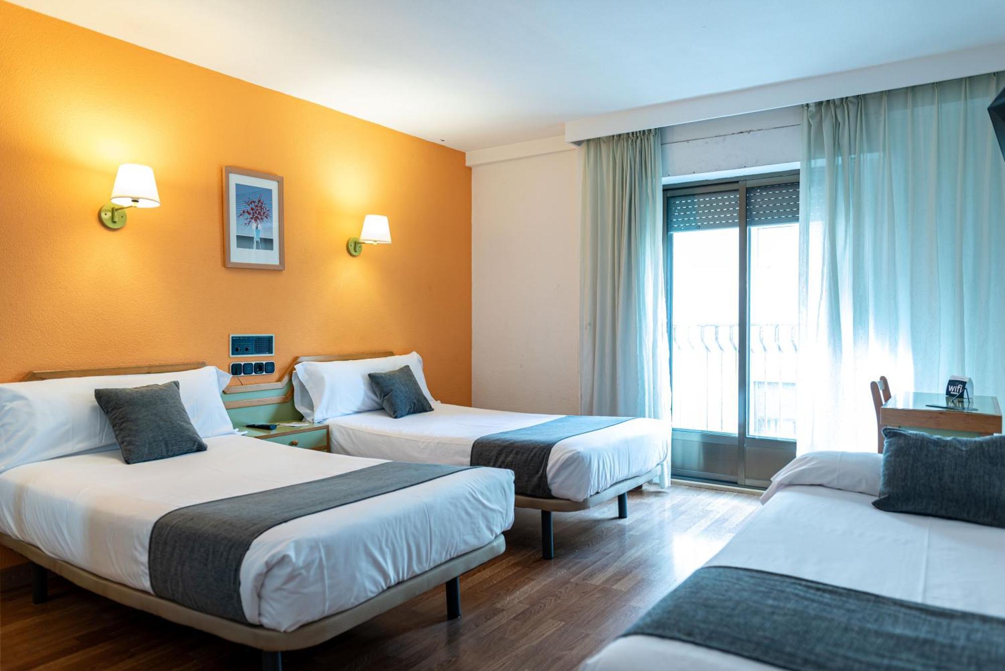 Hotel Alda Guijuelo Exteriör bild
