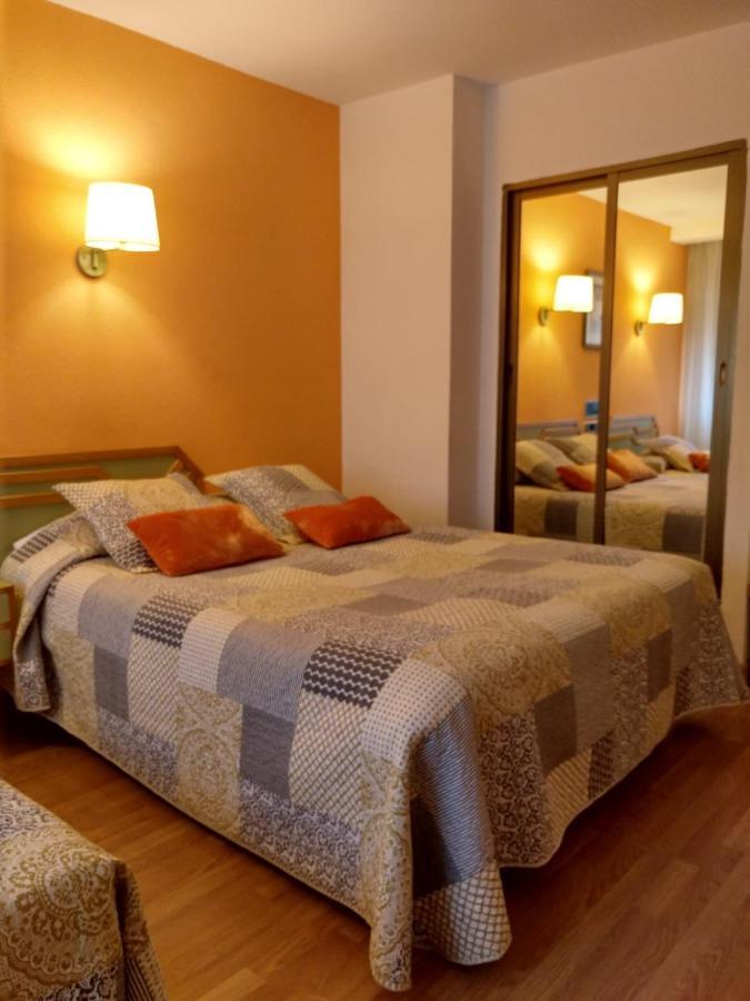 Hotel Alda Guijuelo Exteriör bild